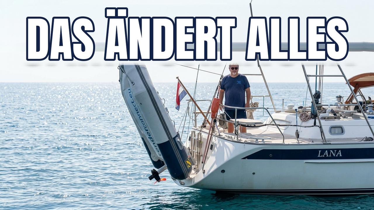 Segelyacht LANA vor Anker, Beiboot mit TenderConnect senkrecht am Heck gesichert